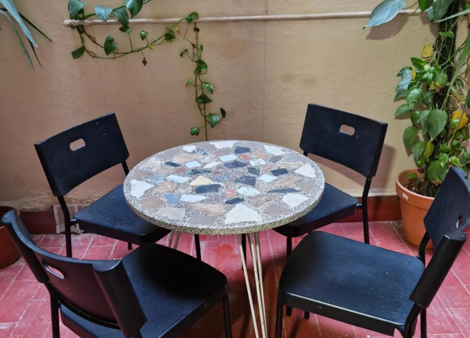 Hostal Elkano Barcelona 0*,