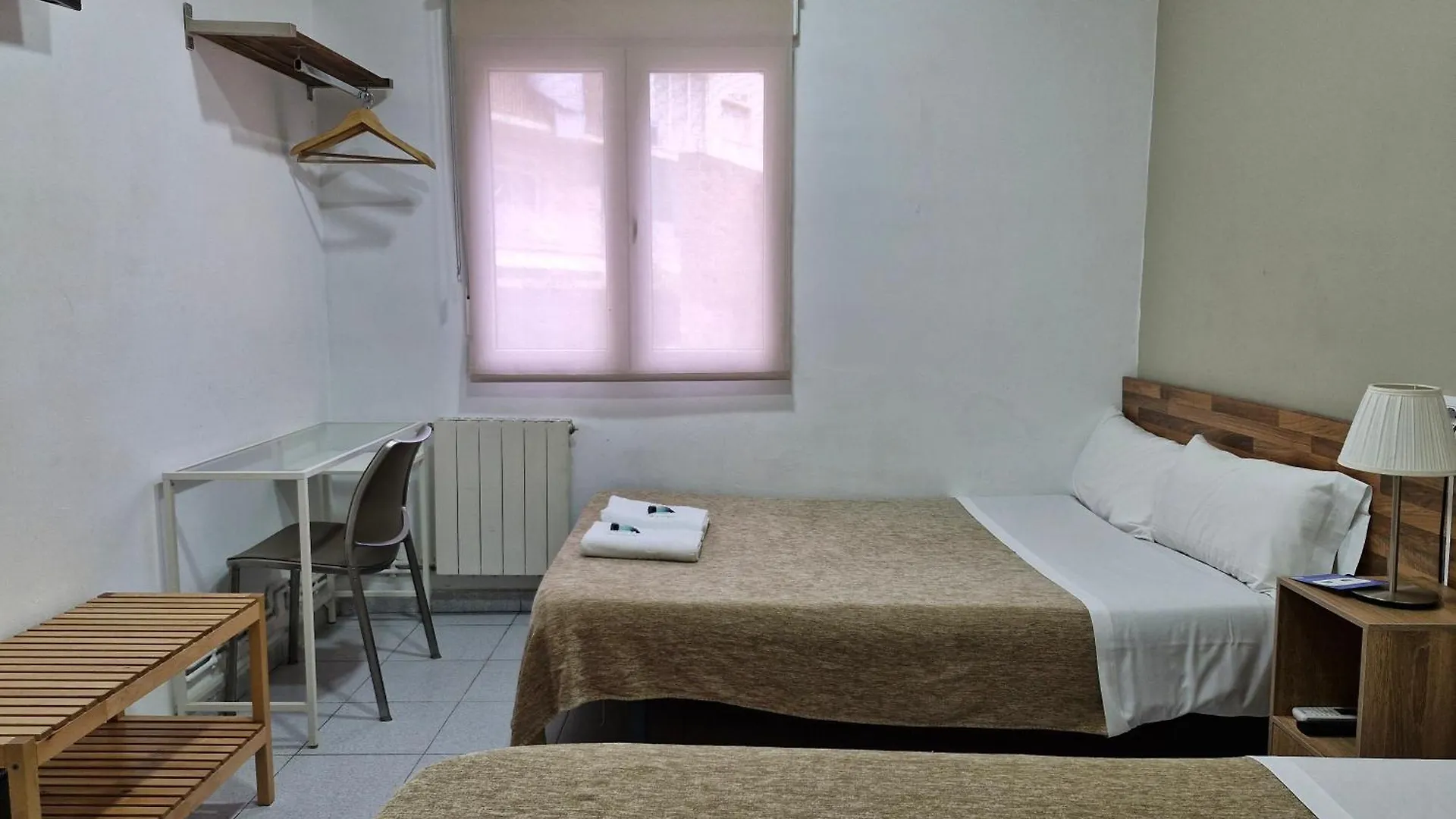 Casa de hóspedes Hostal Elkano Barcelona Espanha